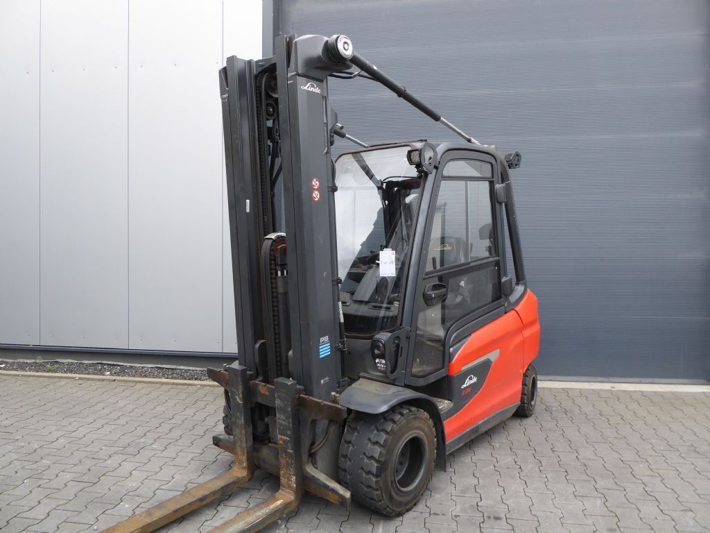 Linde E35L-01 Elektro 4 Rad-Stapler www.sks-stapler.at