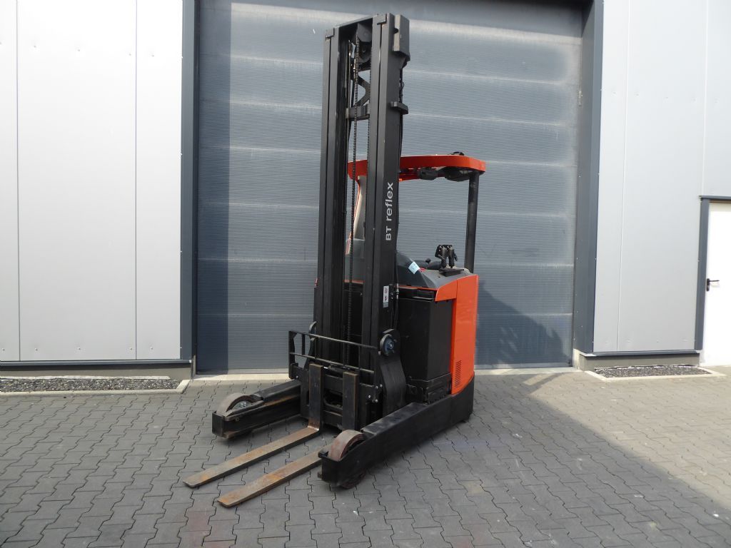 BT RRE200 Schubmaststapler www.sks-stapler.at