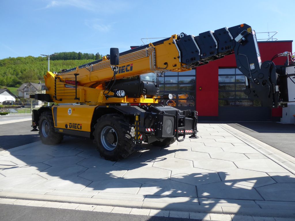 Dieci Pegasus 60.30 Vorfhrgert Teleskopstapler drehbar www.sks-stapler.at