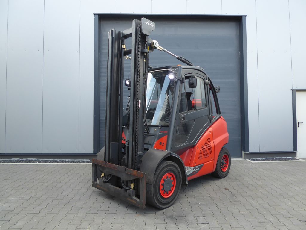 Linde H45T-02 Treibgasstapler www.sks-stapler.at