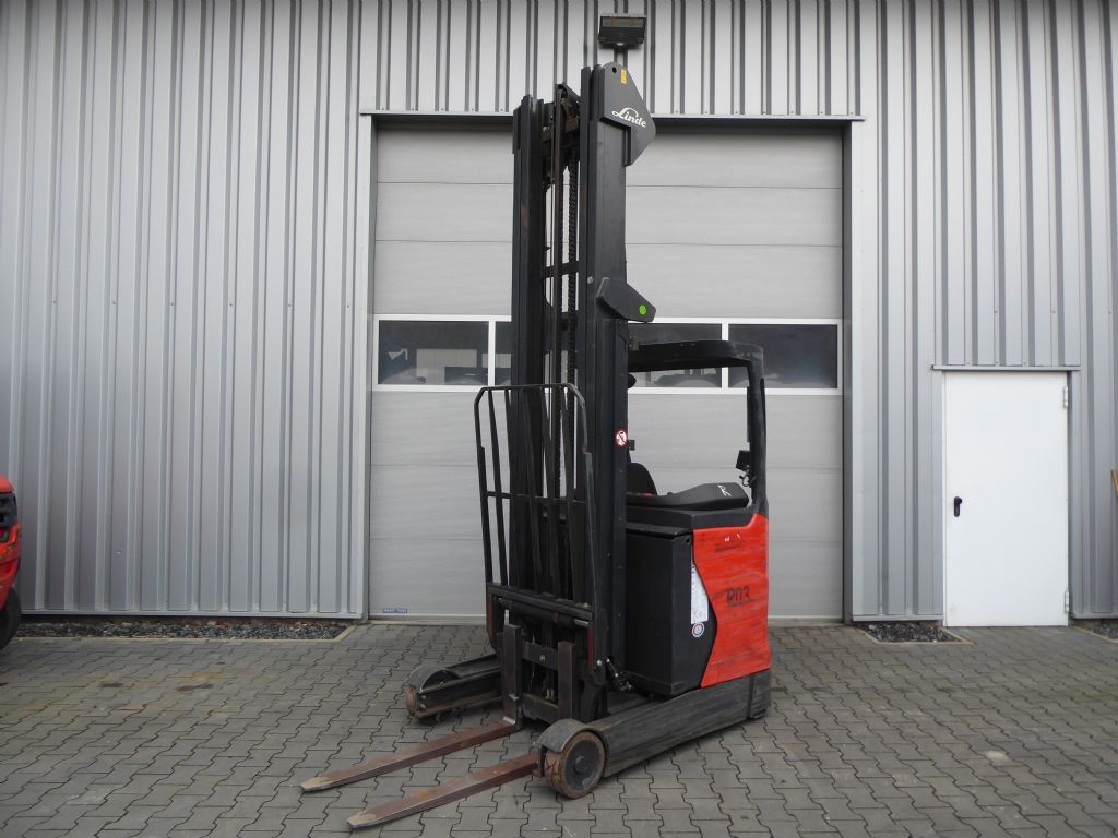 Linde R14-01 Schubmaststapler www.sks-stapler.at