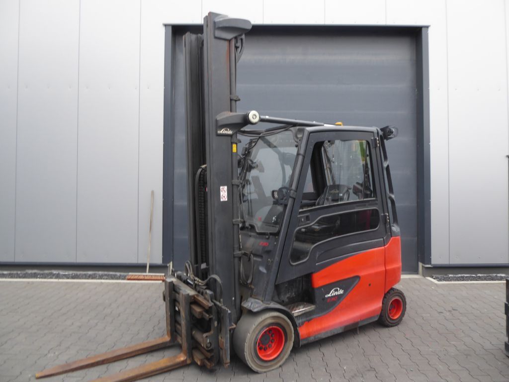 Linde E30HL-01/600 Elektro 4 Rad-Stapler www.sks-stapler.at