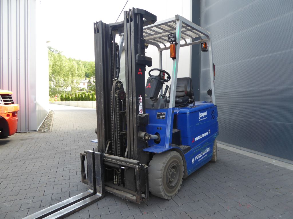 Mitsubishi FB25K-PAC Elektro 4 Rad-Stapler www.sks-stapler.at