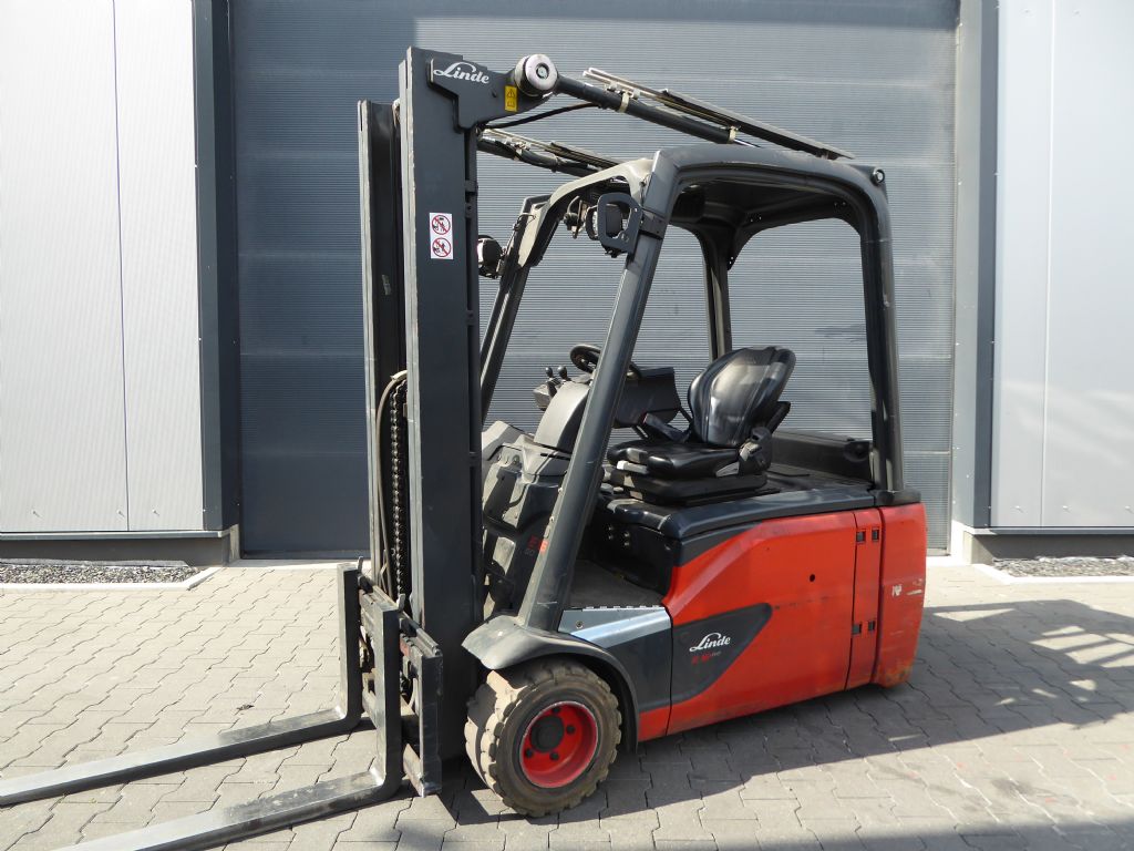 Linde E18L-02 Elektro 3 Rad-Stapler www.sks-stapler.at