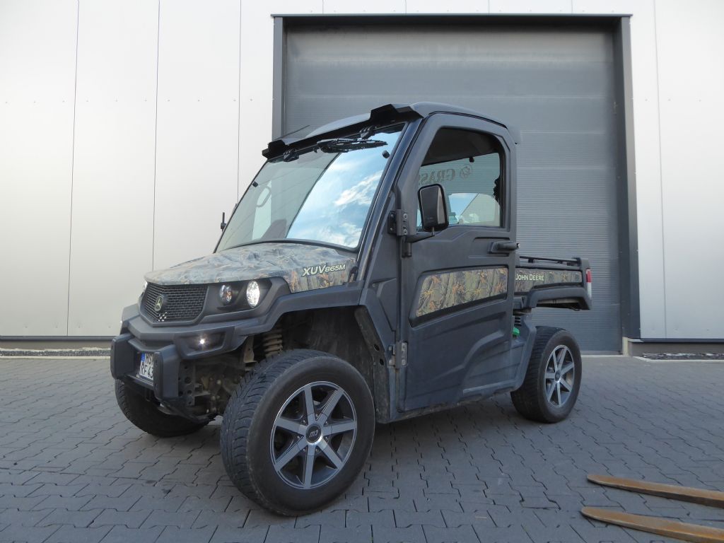 John Deere Gator Utility Fahrzeug www.stapler-wiener.at John Deere Gator Utility Fahrzeug www.stapler-wiener.at