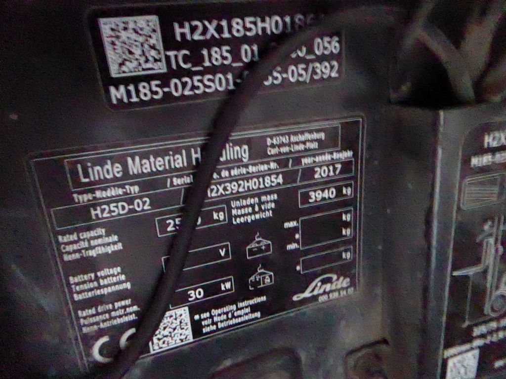 Linde H25D-02 Dieselstapler www.zeidlerstapler.at