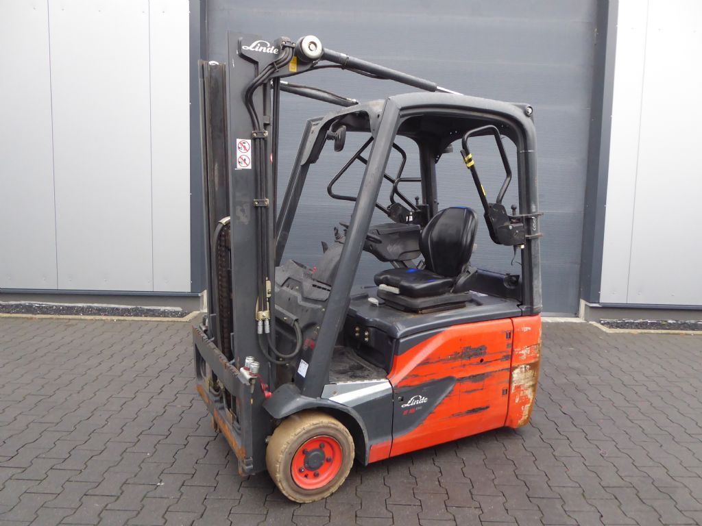 Linde E16-02 Elektro 3 Rad-Stapler www.sks-stapler.at