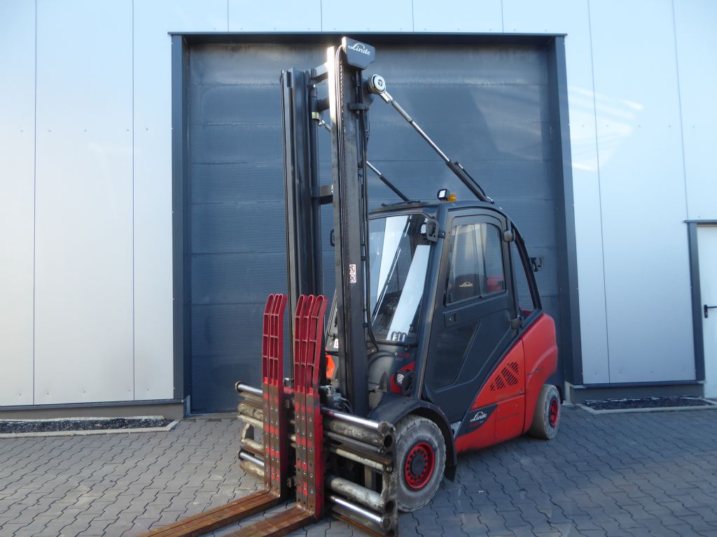 Linde H35T-02 Treibgasstapler www.zeidlerstapler.at