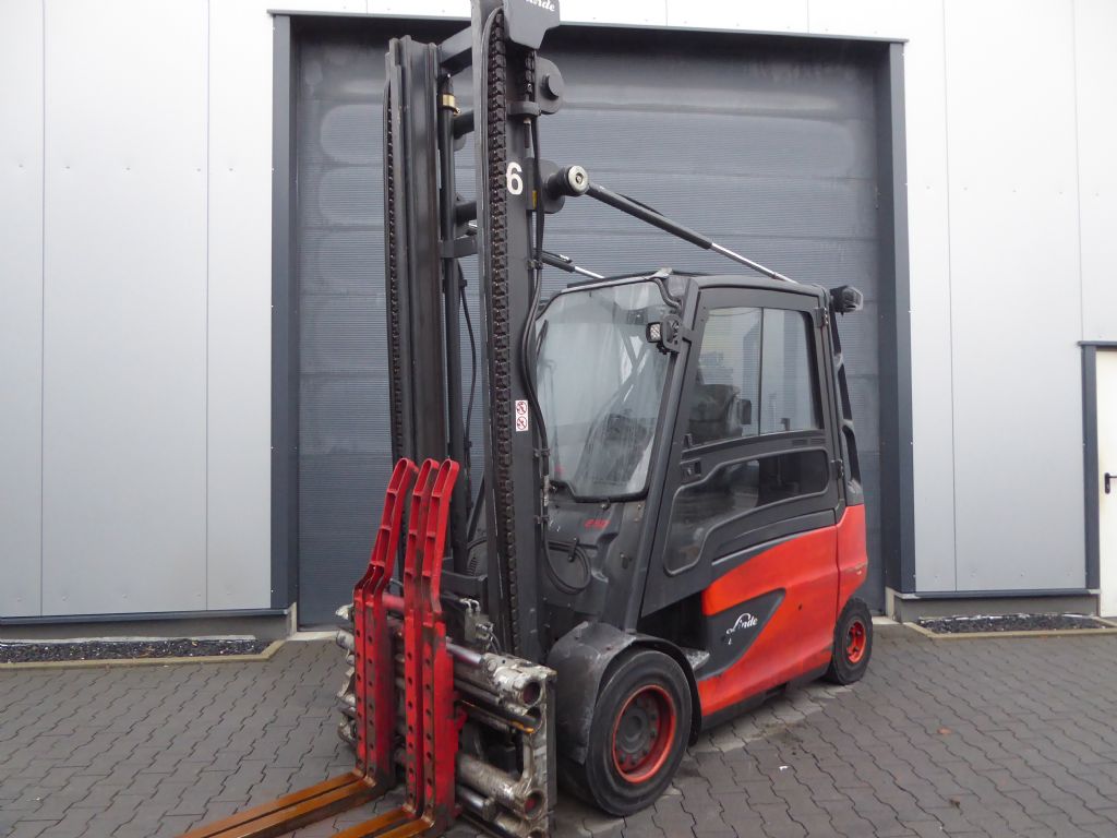 Linde E50HL-01 Elektro 4 Rad-Stapler www.zeidlerstapler.at