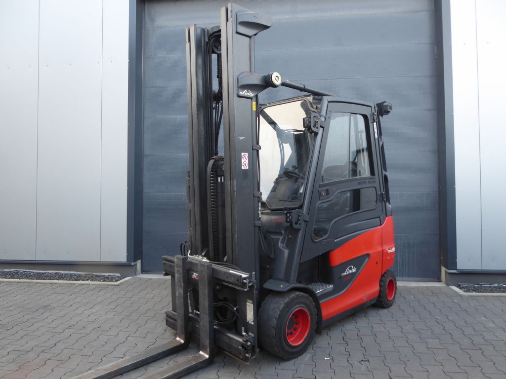 Linde E30H-01/600 Elektro 4 Rad-Stapler www.zeidlerstapler.at