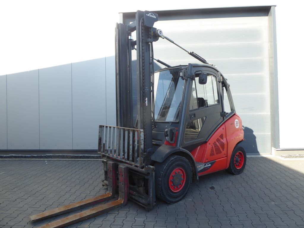 Linde H45D-02 Dieselstapler www.zeidlerstapler.at