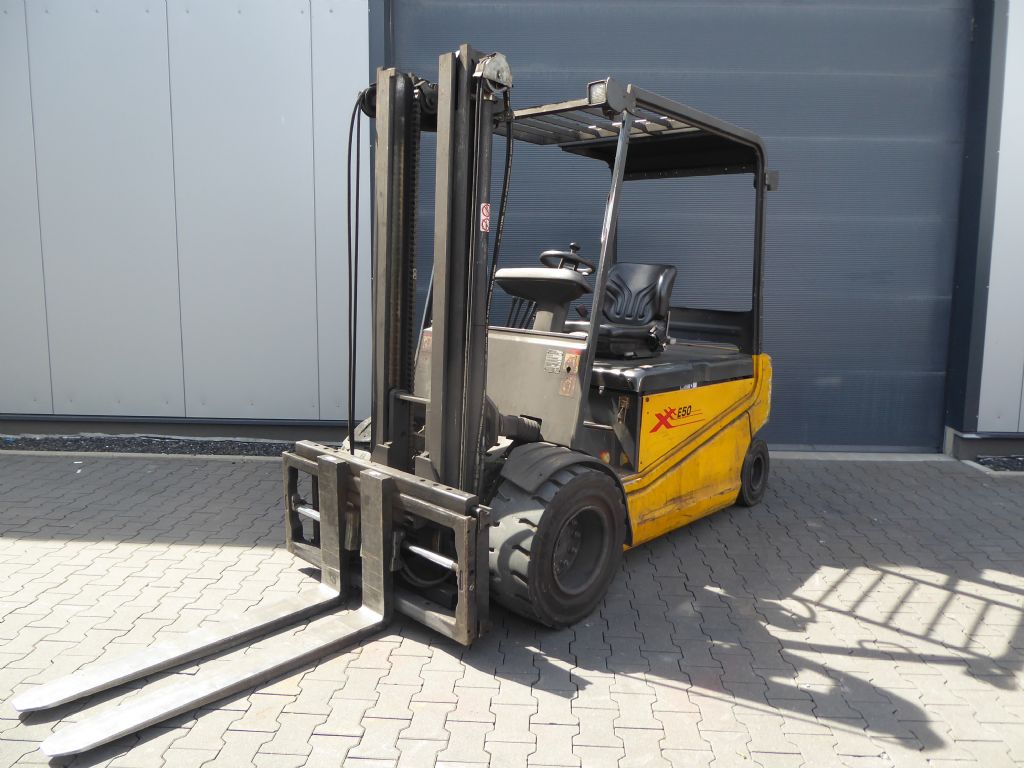 OM XE50 Elektro 4 Rad-Stapler www.sks-stapler.at