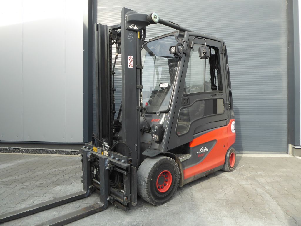Linde E20-01 Elektro 4 Rad-Stapler www.stapler-wiener.at Linde E20-01 Elektro 4 Rad-Stapler www.stapler-wiener.at