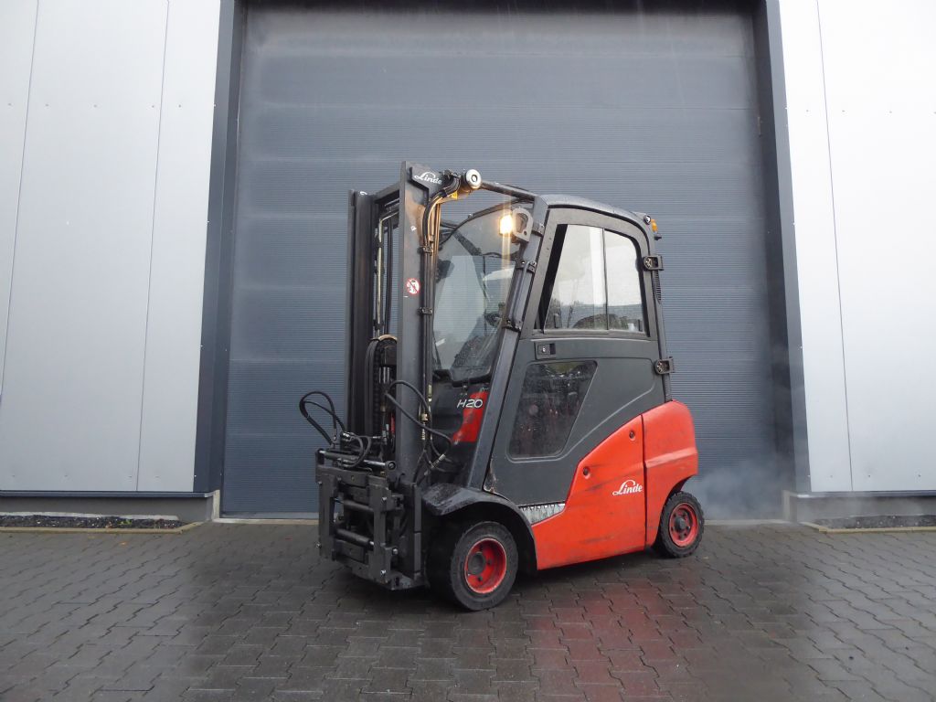 Linde H20T-01 Treibgasstapler www.stapler-wiener.at Linde H20T-01 Treibgasstapler www.stapler-wiener.at