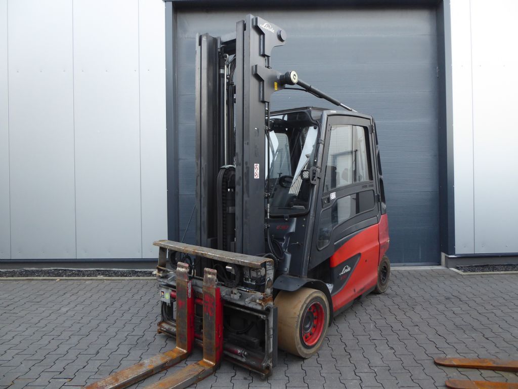 Linde E50HL-01/600 Elektro 4 Rad-Stapler www.sks-stapler.at