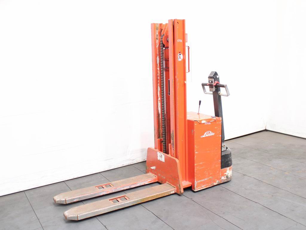 Linde L 12  364 Hochhubwagen www.richter-gabelstapler.de