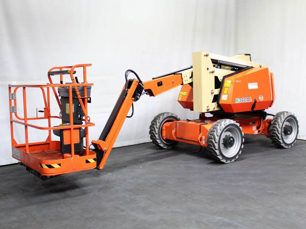 JLG H 340 AJ Hybrid Gelenkteleskopb�hne www.richter-gabelstapler.de