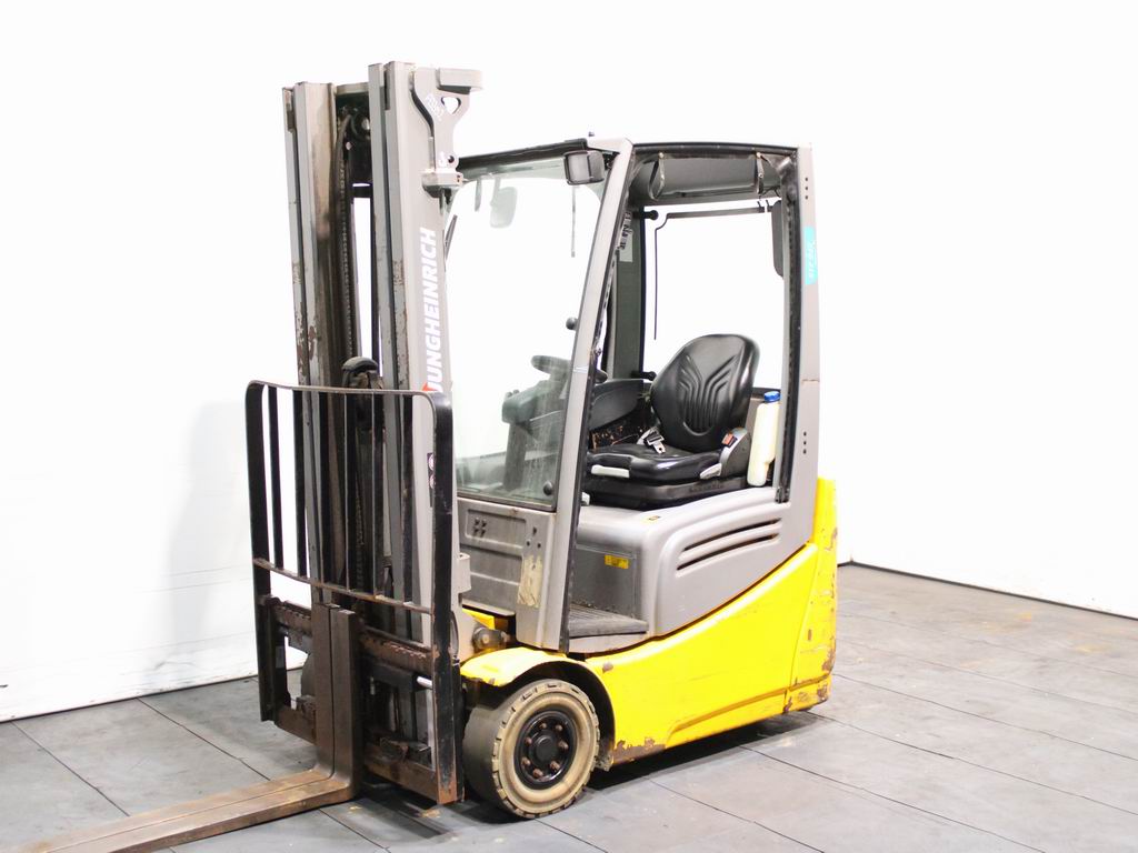 Jungheinrich EFG 215    GE100-480DZ Elektro 3 Rad-Stapler www.richter-gabelstapler.de