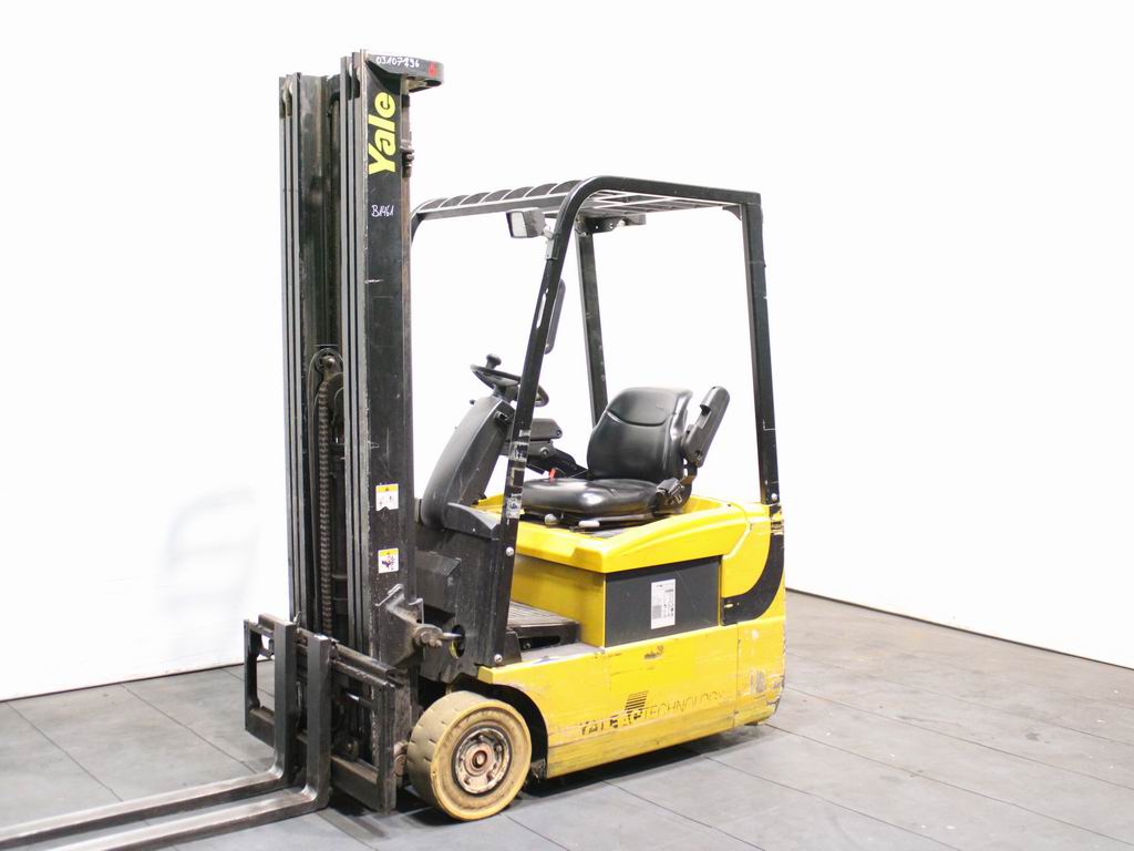 Yale ERP 16 ATF (SWB) E2380 Elektro 3 Rad-Stapler www.richter-gabelstapler.de