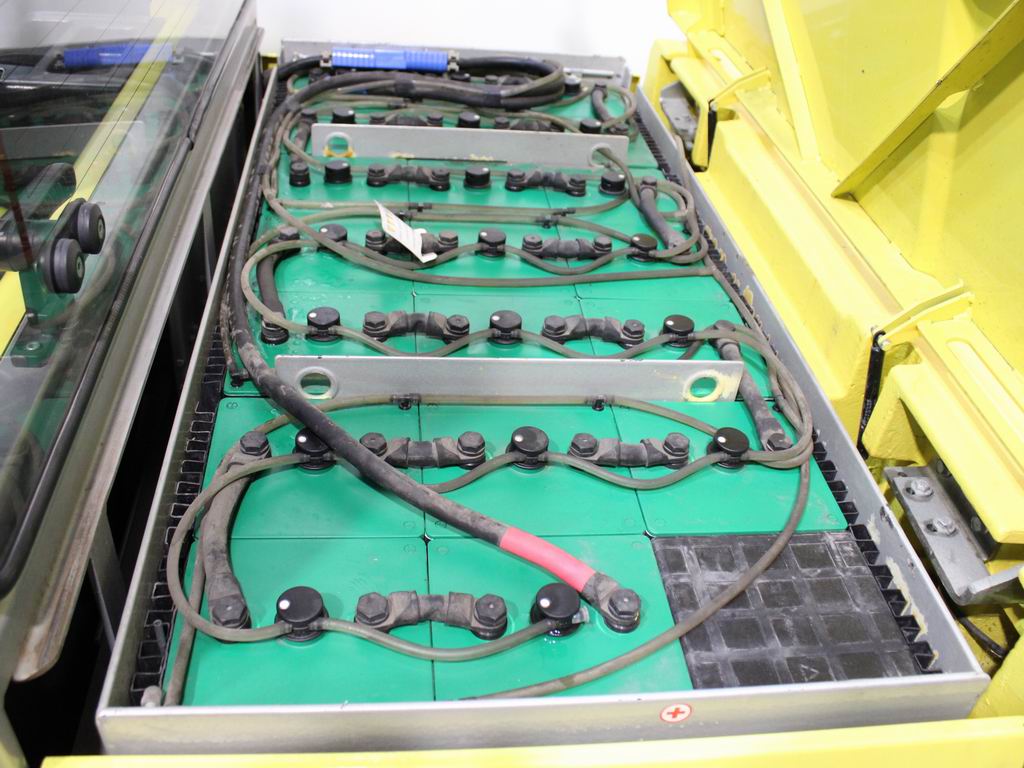 Cesab B 885 Elektro 4 Rad-Stapler www.richter-gabelstapler.de Cesab B 885 Elektro 4 Rad-Stapler www.richter-gabelstapler.de