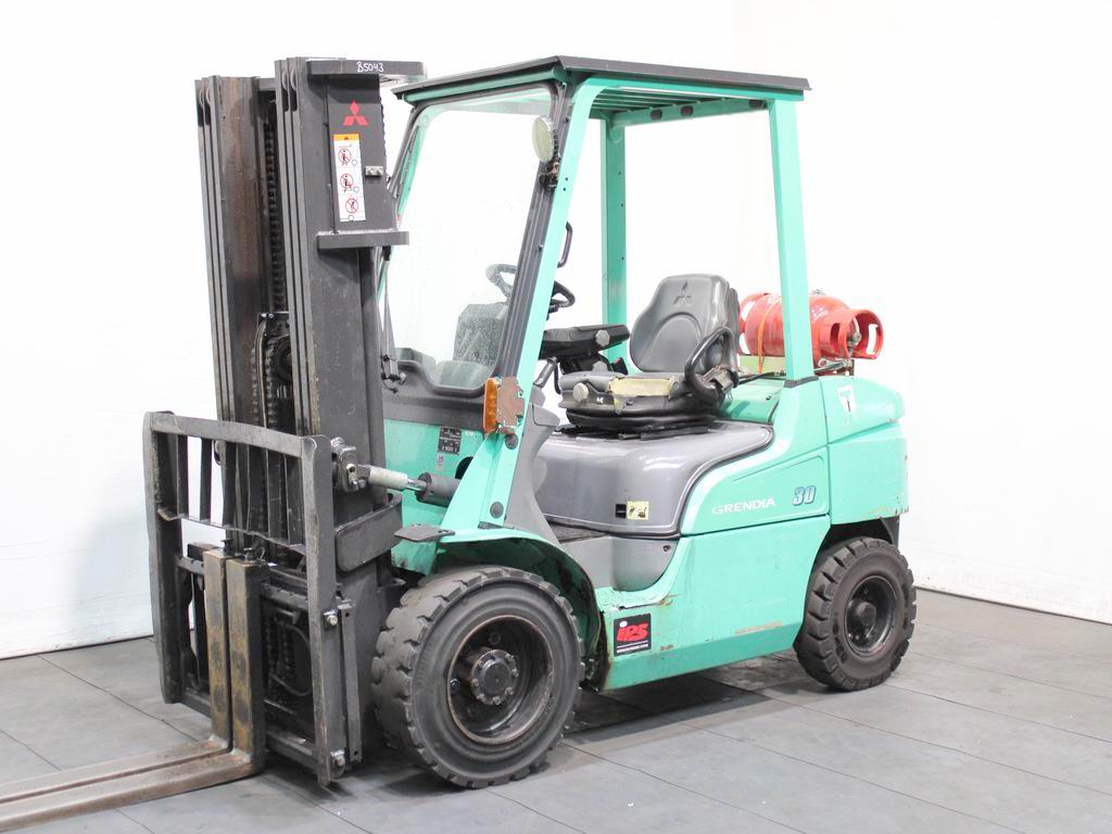 Mitsubishi FG 30 NT Treibgasstapler www.richter-gabelstapler.de