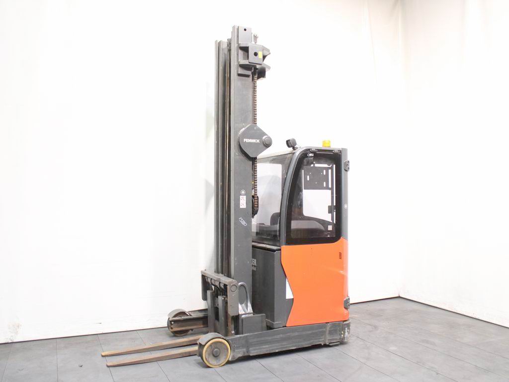 Linde R 14 HD-01  1120 Schubmaststapler www.richter-gabelstapler.de