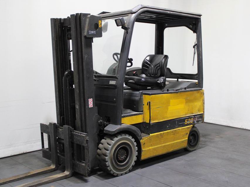 OM E 30 AC Electric 4-wheel forklift www.richter-gabelstapler.de