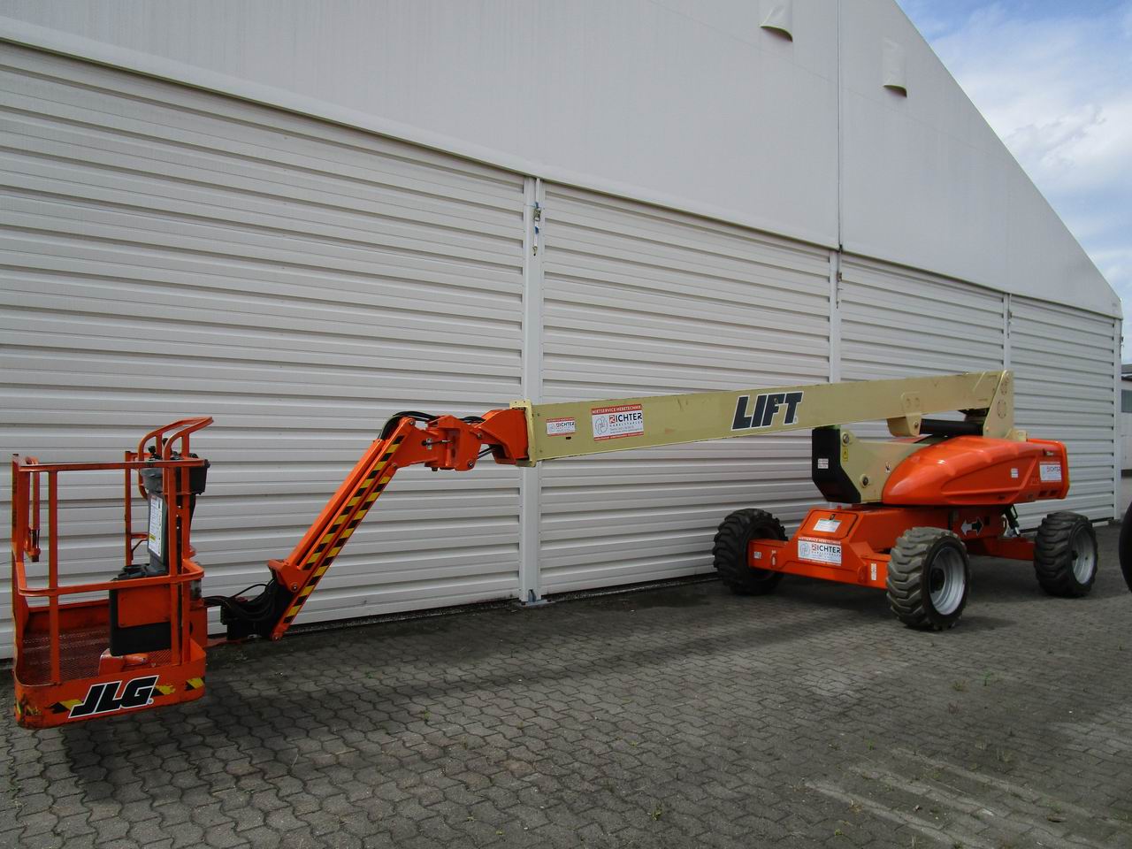 JLG E 600 JP Gelenkteleskopb�hne www.richter-gabelstapler.de