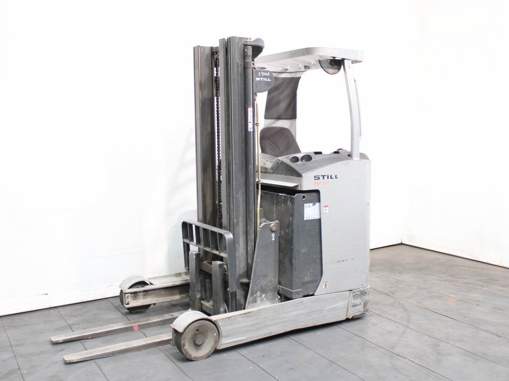 Still FM-X 17 Reachtruck www.richter-gabelstapler.de