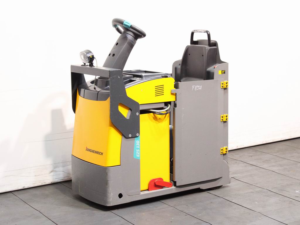 Jungheinrich EZS 130 Schlepper www.richter-gabelstapler.de