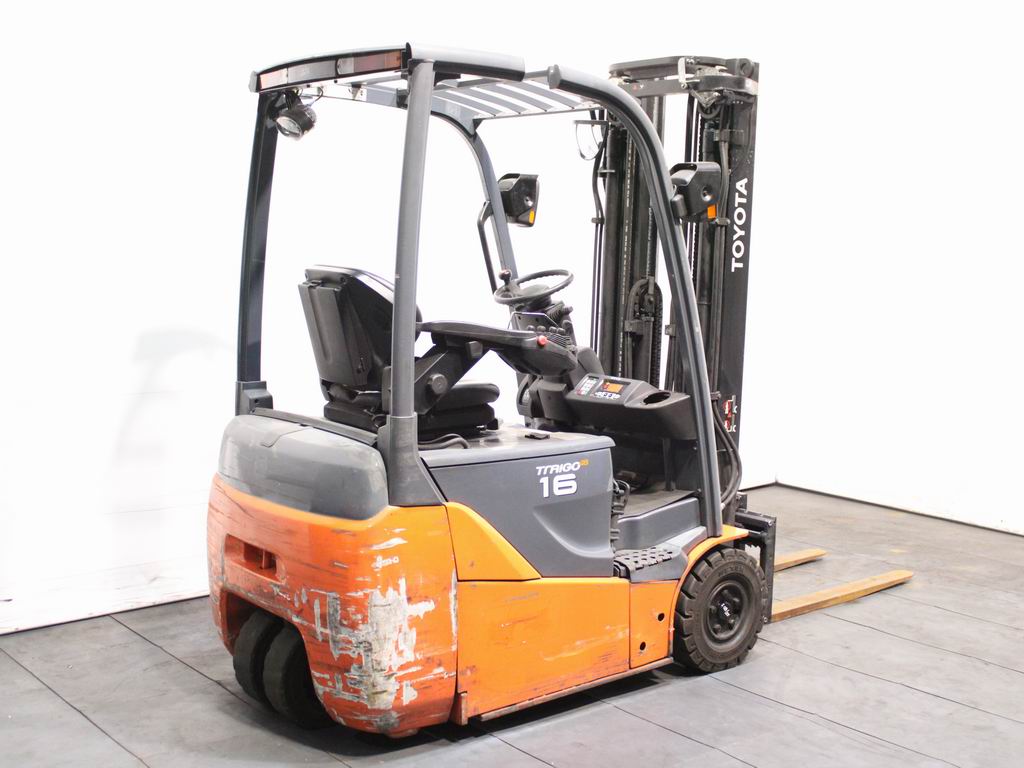 Toyota 8 FBEKT 16 Elektro 3 Rad-Stapler www.richter-gabelstapler.de Toyota 8 FBEKT 16 Elektro 3 Rad-Stapler www.richter-gabelstapler.de