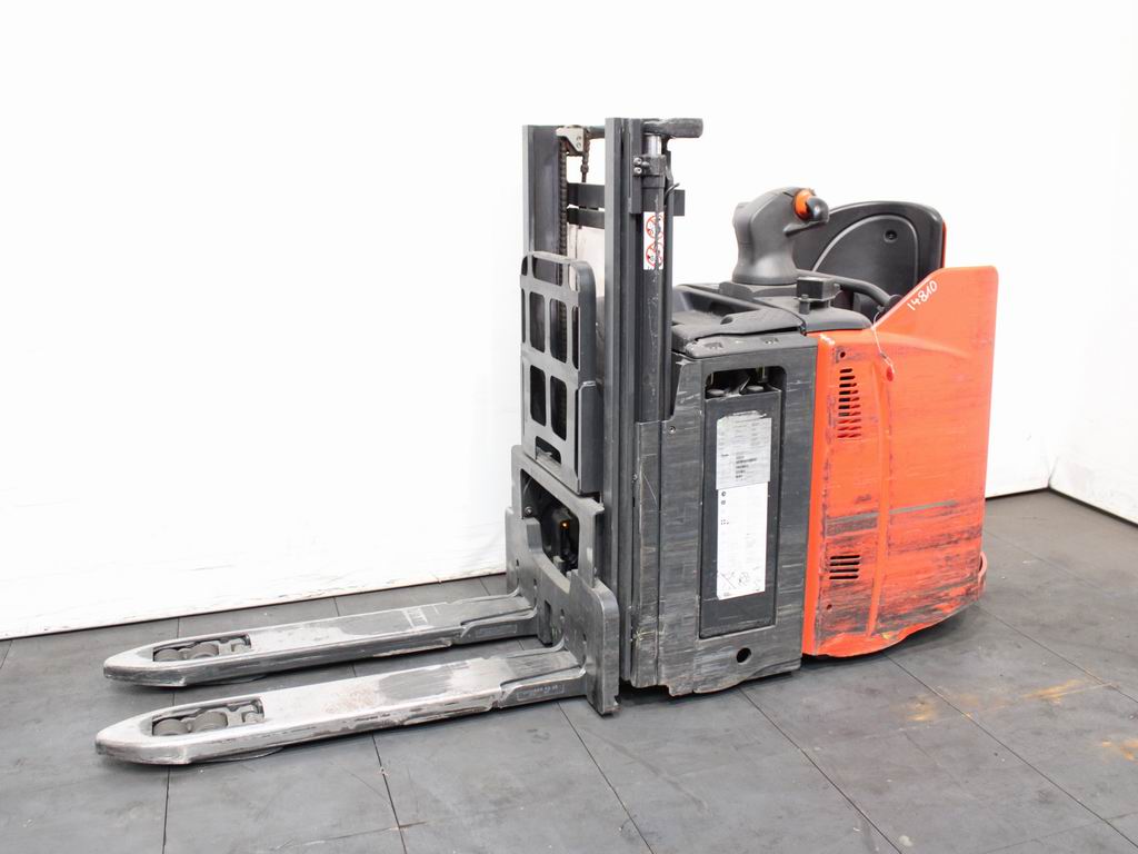 Linde D 12 HP SP  133 Stapelaar www.richter-gabelstapler.de