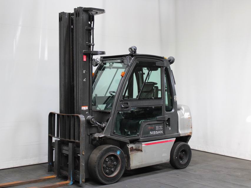 Nissan YG 1 D 2 A 32 Q Diesel Forklift www.richter-gabelstapler.de