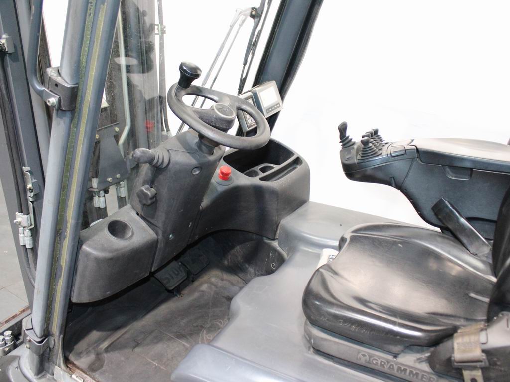 Linde E 20 L-02 386 Elektro 3 Rad-Stapler www.richter-gabelstapler.de Linde E 20 L-02 386 Elektro 3 Rad-Stapler www.richter-gabelstapler.de