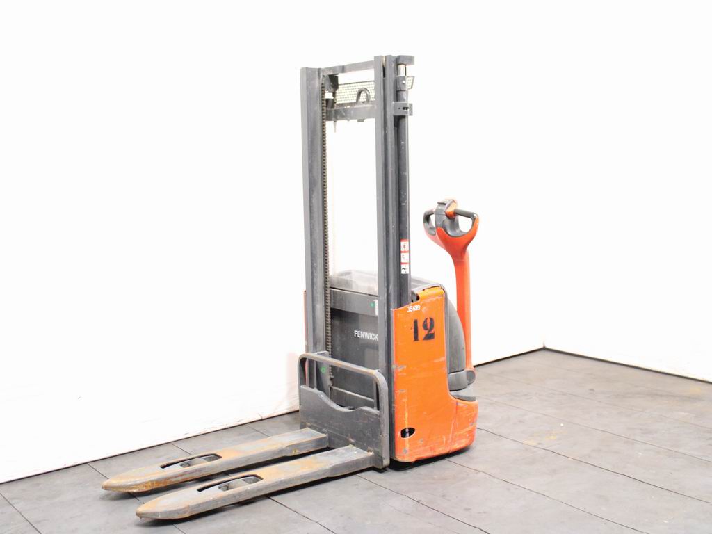 Linde L 12  1172 Hochhubwagen www.richter-gabelstapler.de