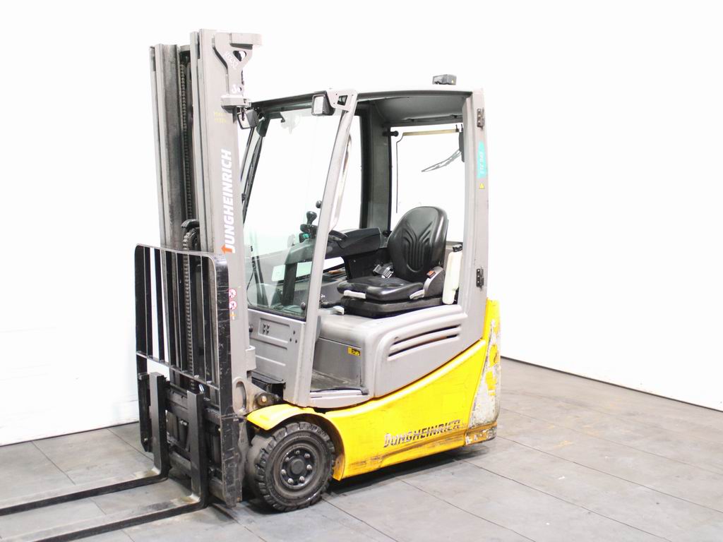 Jungheinrich EFG 213 GE 115-500 DZ Electric 3-wheel forklift www.richter-gabelstapler.de Jungheinrich EFG 213 GE 115-500 DZ Electric 3-wheel forklift www.richter-gabelstapler.de