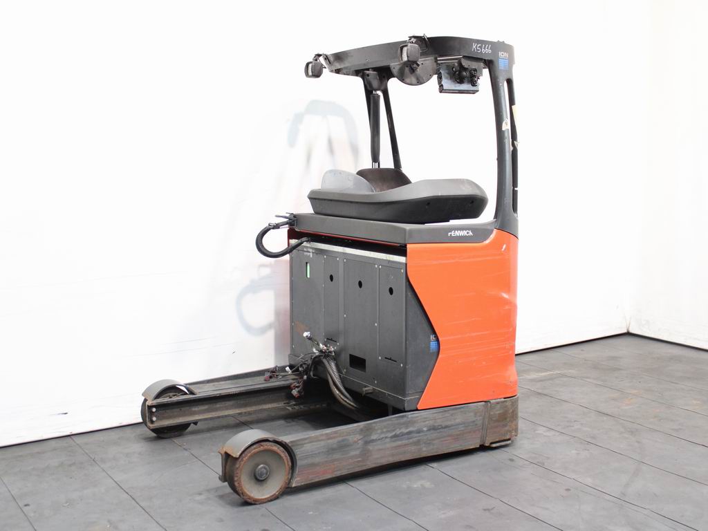 Linde R 14-01   1120 Schubmaststapler www.richter-gabelstapler.de