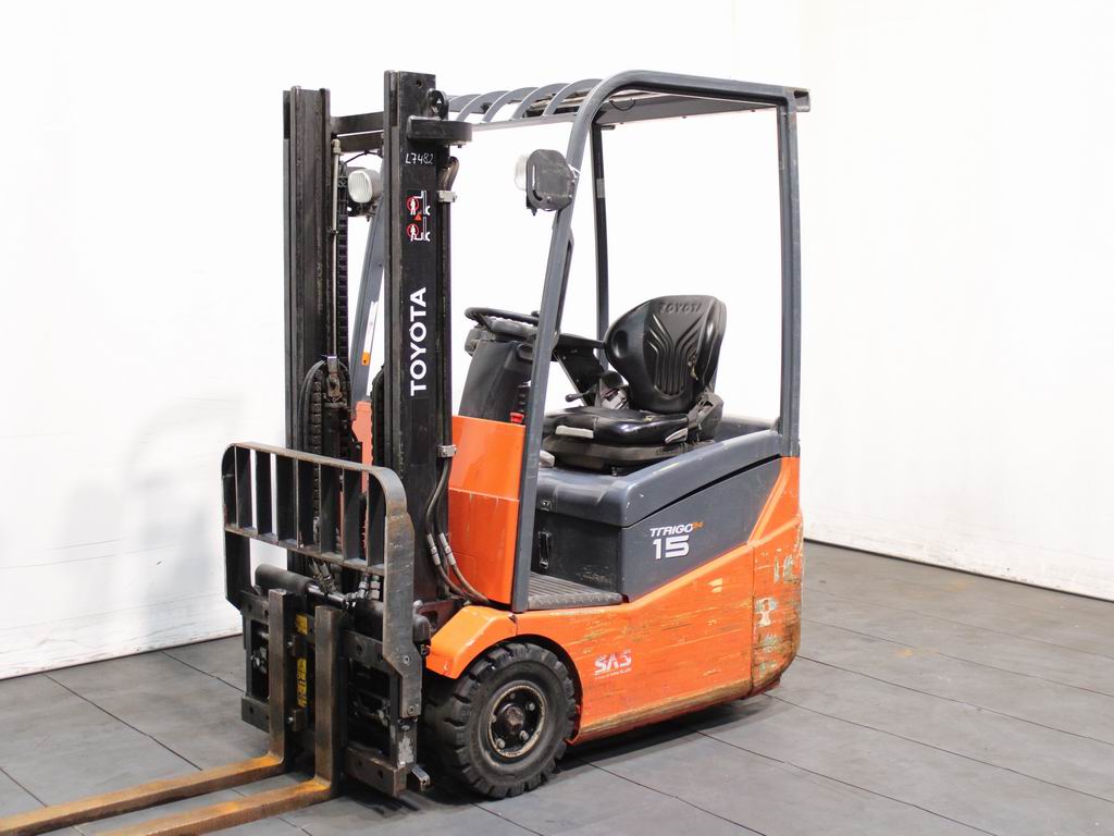 Toyota 7 FBEST 15 Elektro 3 Rad-Stapler www.richter-gabelstapler.de