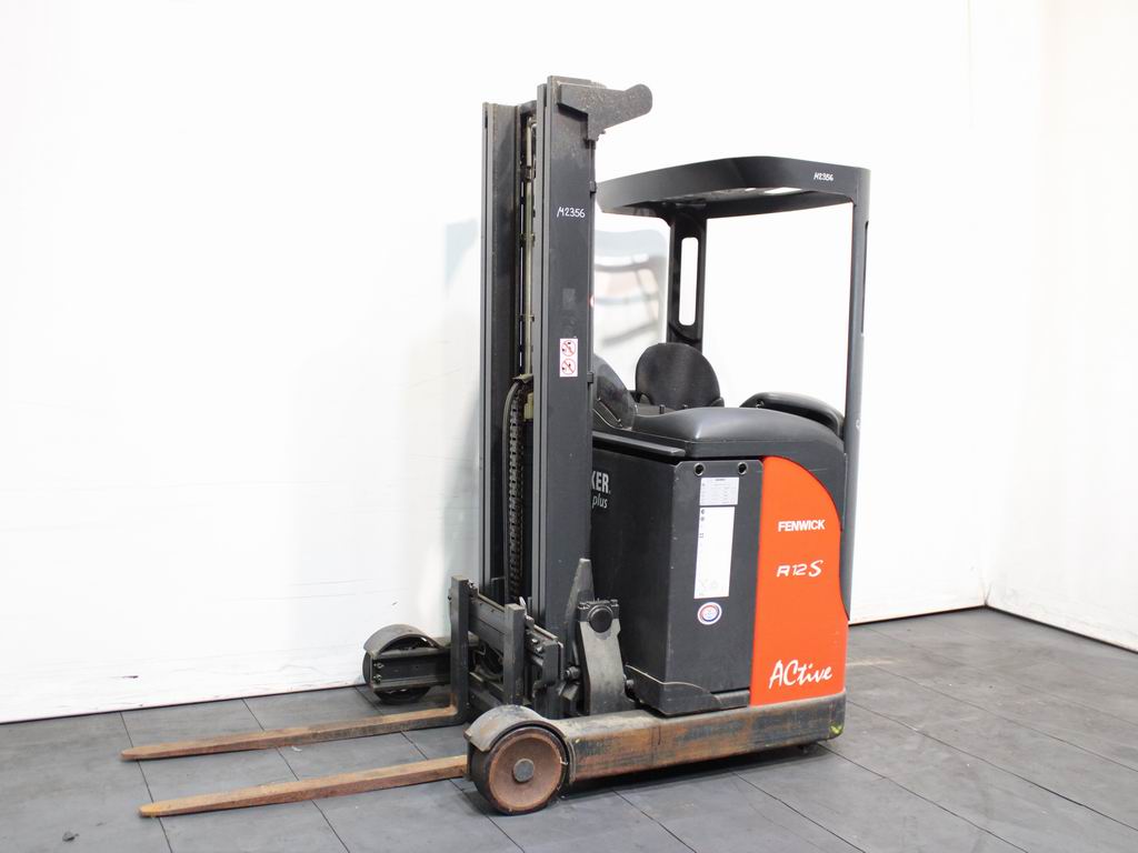Linde R 12 CS-11  115 Schubmaststapler www.richter-gabelstapler.de