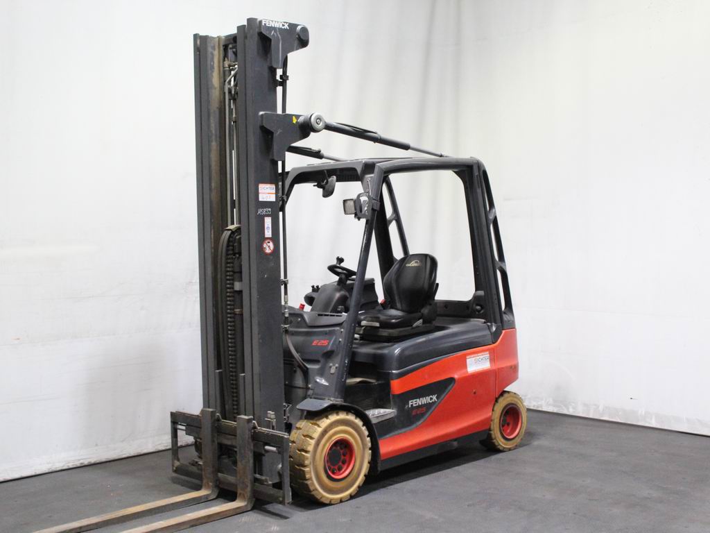 Linde E 25 L-01  387 Elektro 4 Rad-Stapler www.richter-gabelstapler.de