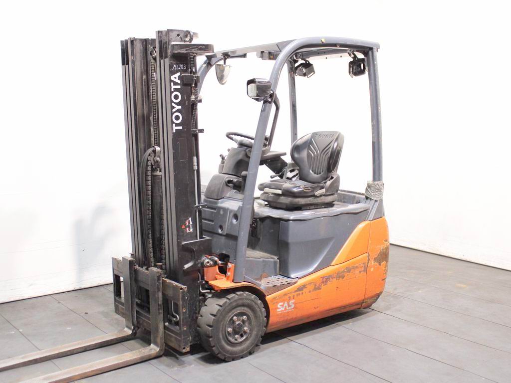 Toyota 8 FBEKT 16 Elektro 3 Rad-Stapler www.richter-gabelstapler.de