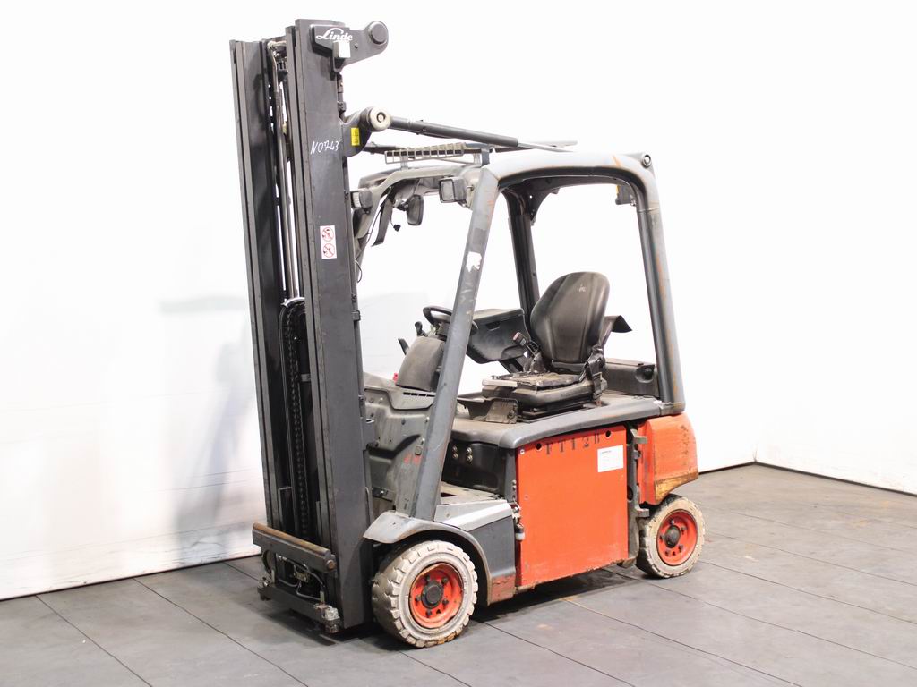 Linde E 16 P-02  386 Elektro 4 Rad-Stapler www.richter-gabelstapler.de