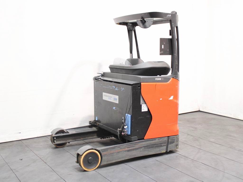 Linde R 14 HD-01  1120 Schubmaststapler www.richter-gabelstapler.de