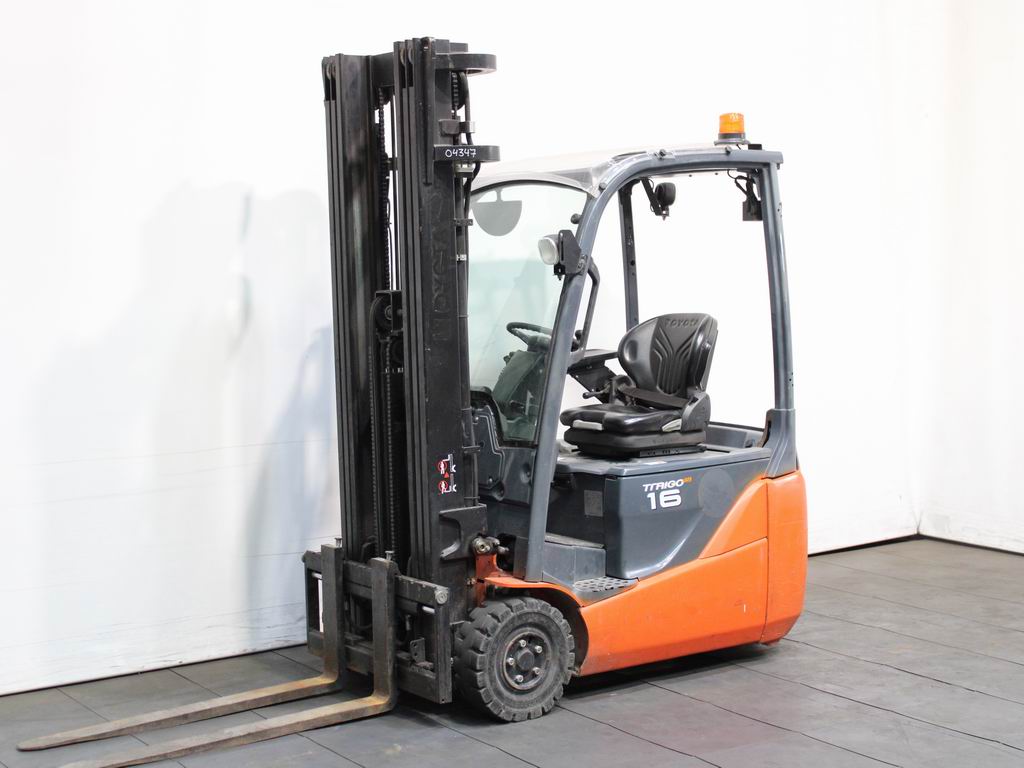 Toyota 8 FBEK 16 T Elektro 3 Rad-Stapler www.richter-gabelstapler.de