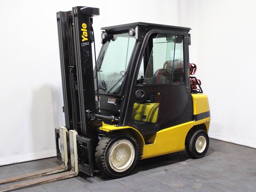 Yale GLP 30 MX E2445 Treibgasstapler www.richter-gabelstapler.de