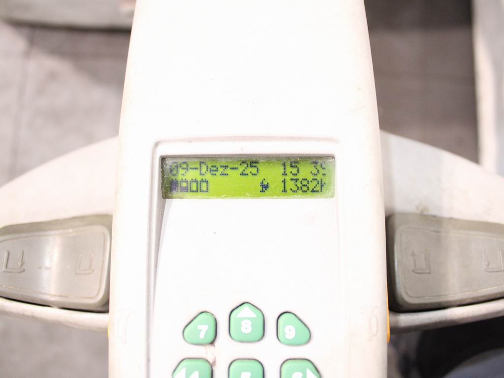 Nissan PSH 160 Hochhubwagen www.richter-gabelstapler.de Nissan PSH 160 Hochhubwagen www.richter-gabelstapler.de