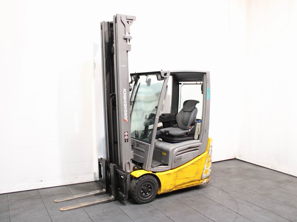 Jungheinrich EFG 213  GE80-650DZ Elektro 3 Rad-Stapler www.richter-gabelstapler.de