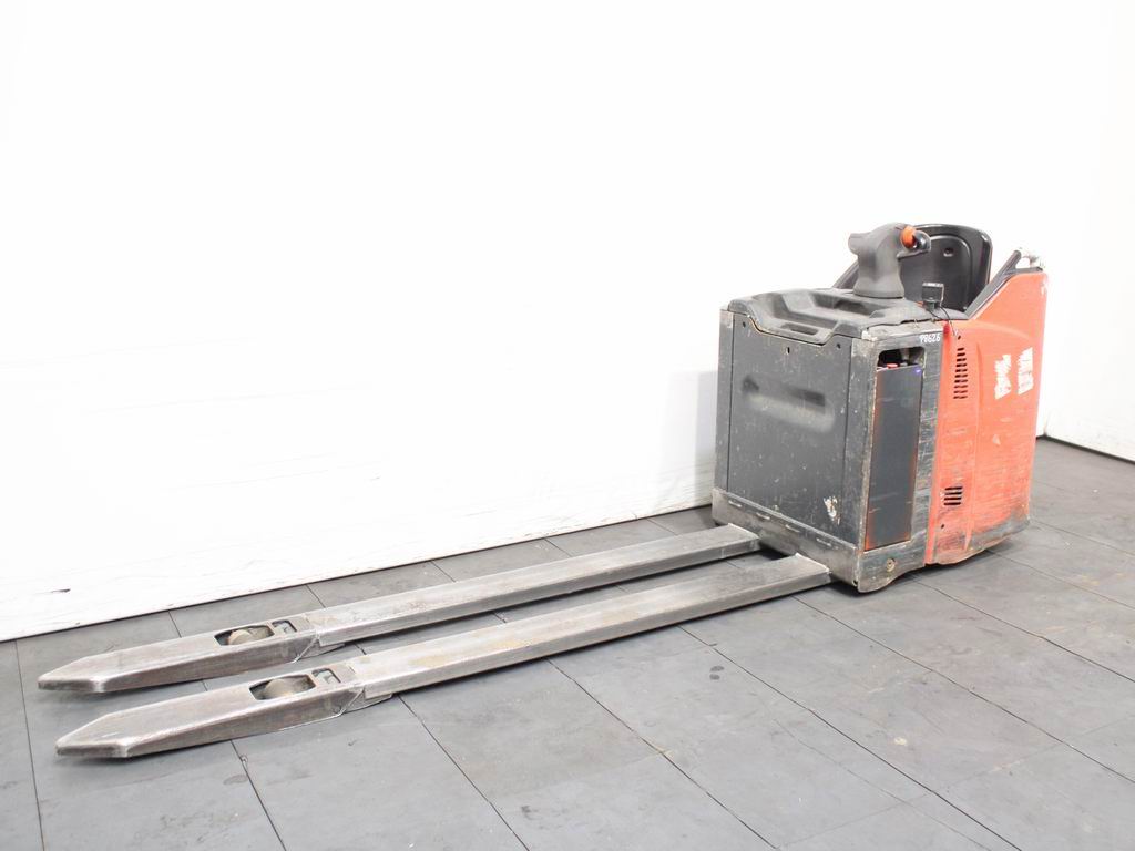 Linde T 20 SP  131 Transpalette de faible hauteur www.richter-gabelstapler.de