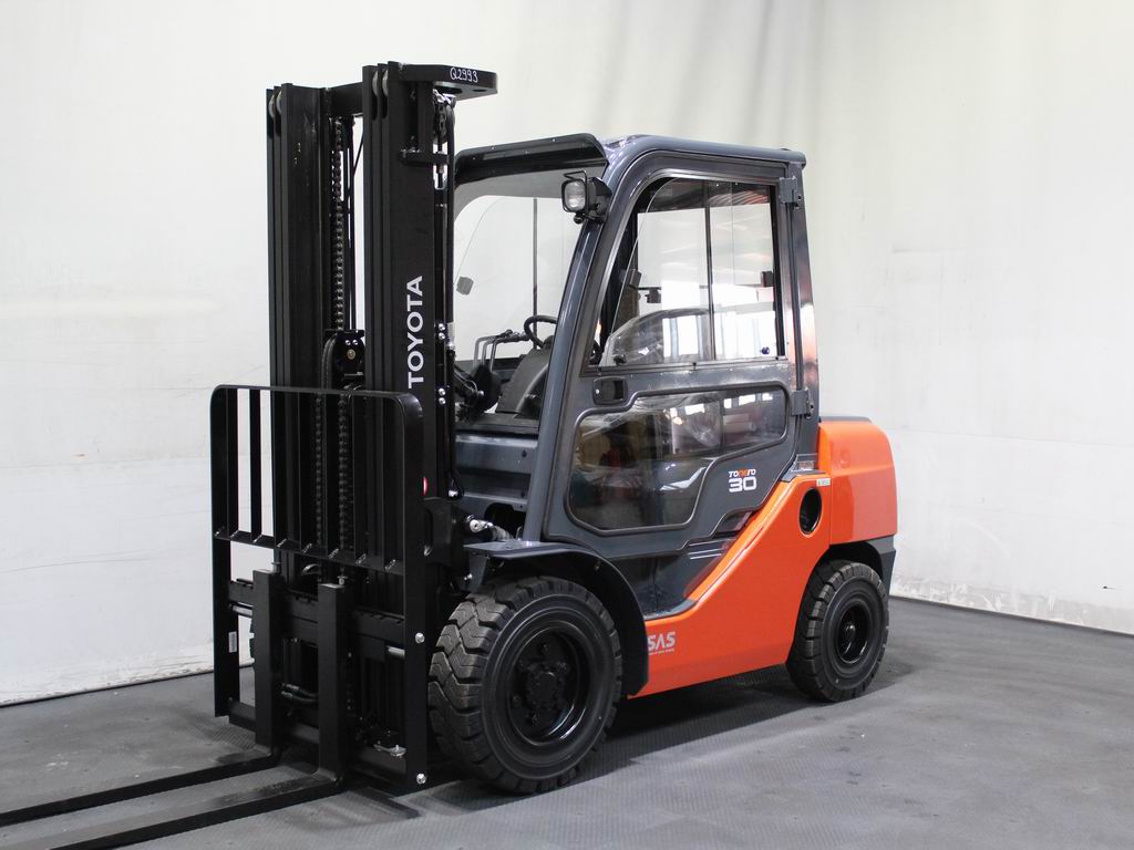 Toyota 02-8 FDF 30 Dieselstapler www.richter-gabelstapler.de
