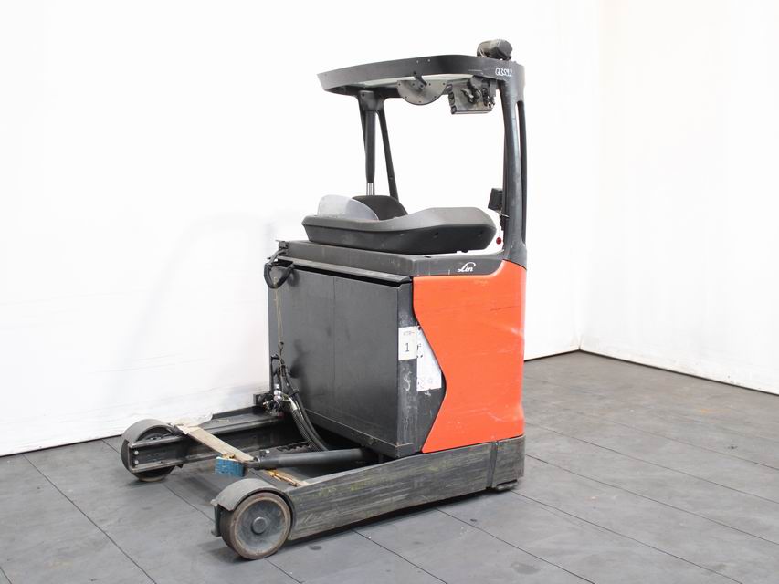 Linde R 14 HD-01  1120 Schubmaststapler www.richter-gabelstapler.de